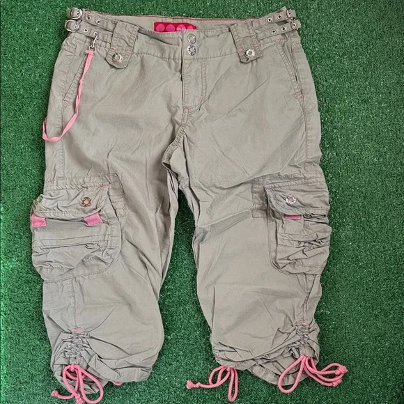 Y2K Stylish GLO Utility Candy Raver Cargo Capri Pants - Picture 12 of 14